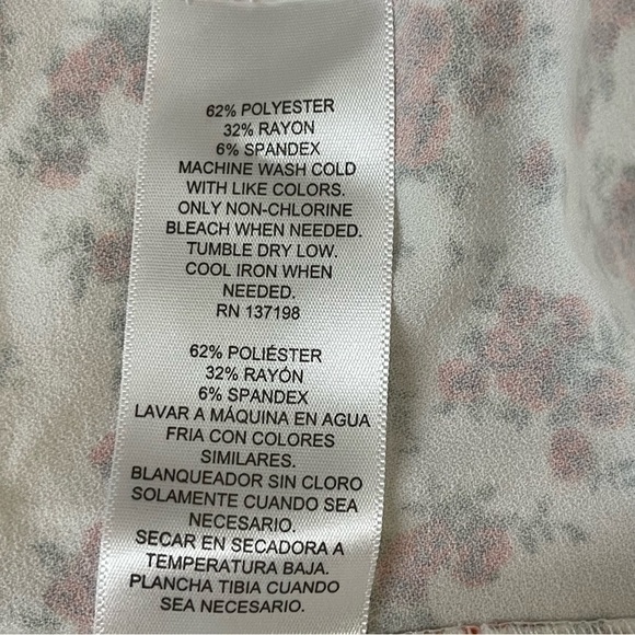 NEW Danielle Bernstein White Red Roses Cropped Top US 8 - Picture 7 of 7